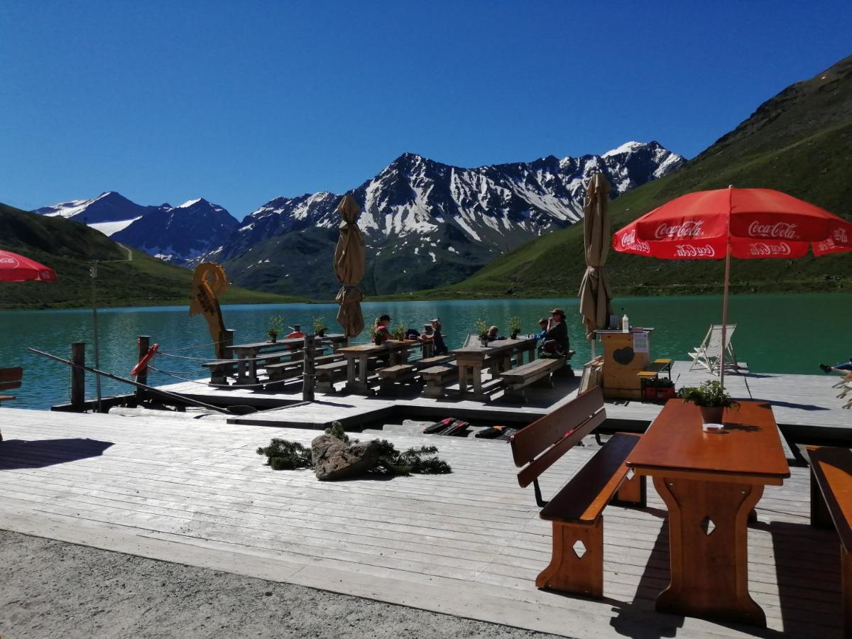 Hanslers Hof Arzl im Pitztal Buitenkant foto